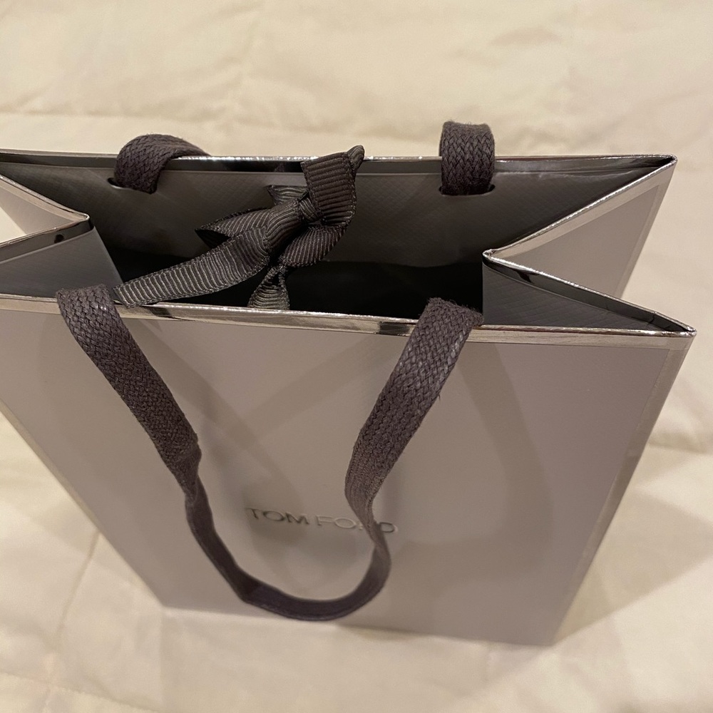 Tom Ford Shopping Paper Bag - Picture 3 of 5